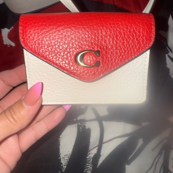 Coach Cream and Red Tote Bag with Color-Block Design - Picture 13 of 15